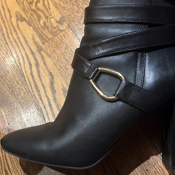 Ralph Lauren boots -2.5 inch heel *size 9* - Picture 7 of 9